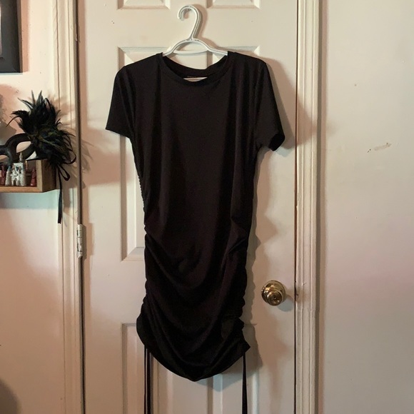 Side drawstring shirt dress - Picture 3 of 3